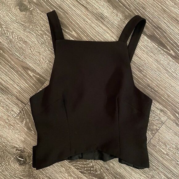 Finders keepers cross cross back crop tank - Picture 1 of 6
